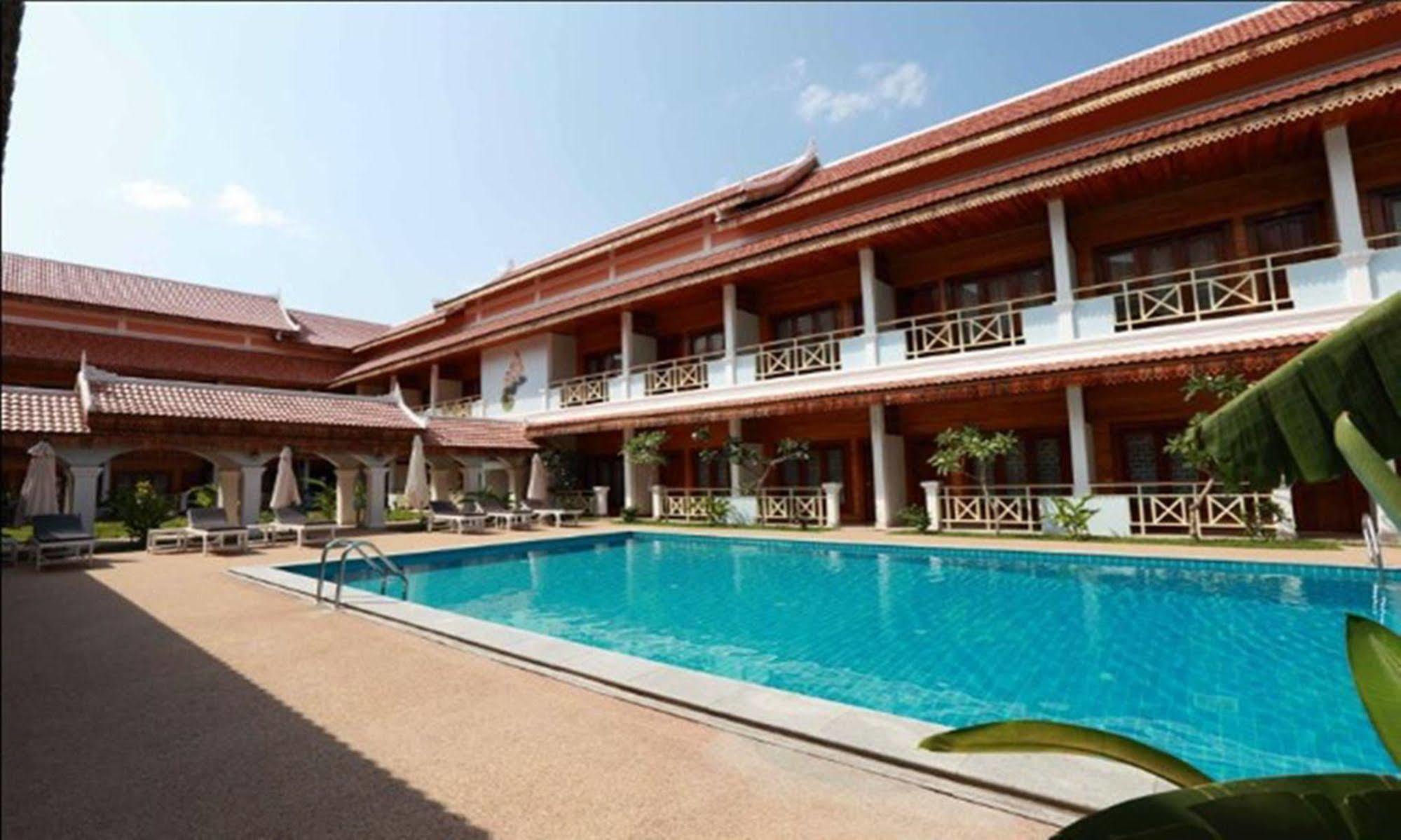 Vansana Luang Prabang Hotel Exterior photo